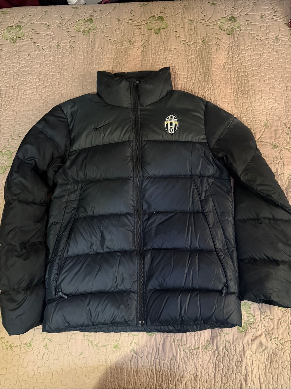 Nike Black Quilted Puffer Jacket with Juventus Crest Patch